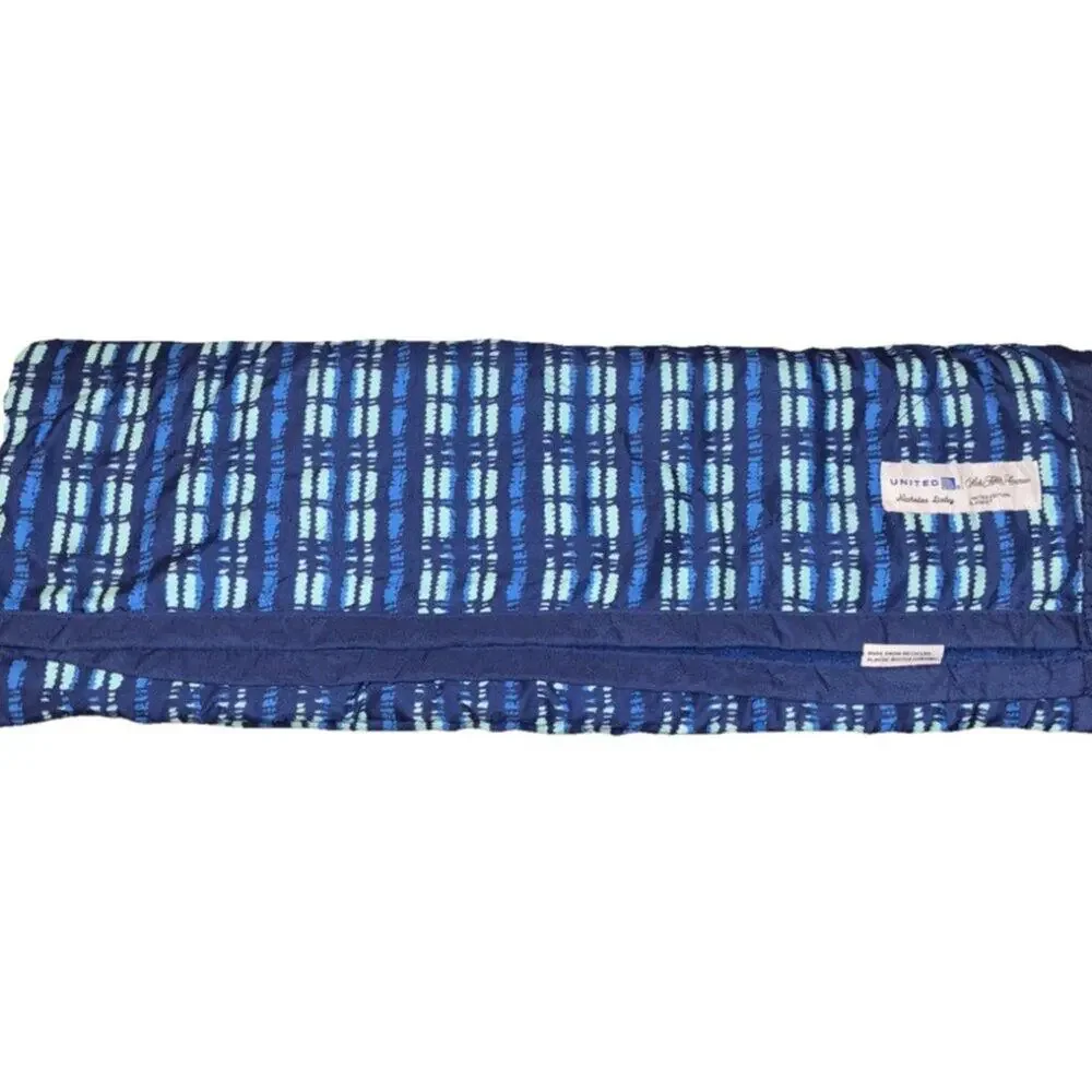 United Airlines Polaris Business First Saks Fifth Avenue Claude Kameni Blanket